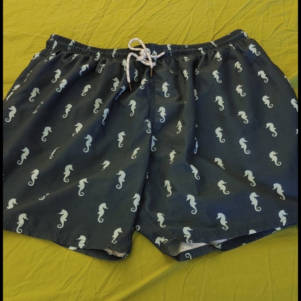 Mens Uzzi swim trunks Size XXL